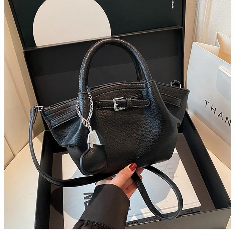 Niche design pleated bucket bag women's new trendy simple casual messenger bag vegetable basket bag