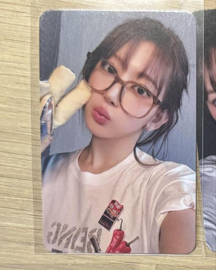 [USED] Lu Seraphim Sakura HOT Ktown4u Pop-up Exclusive Trading Card B