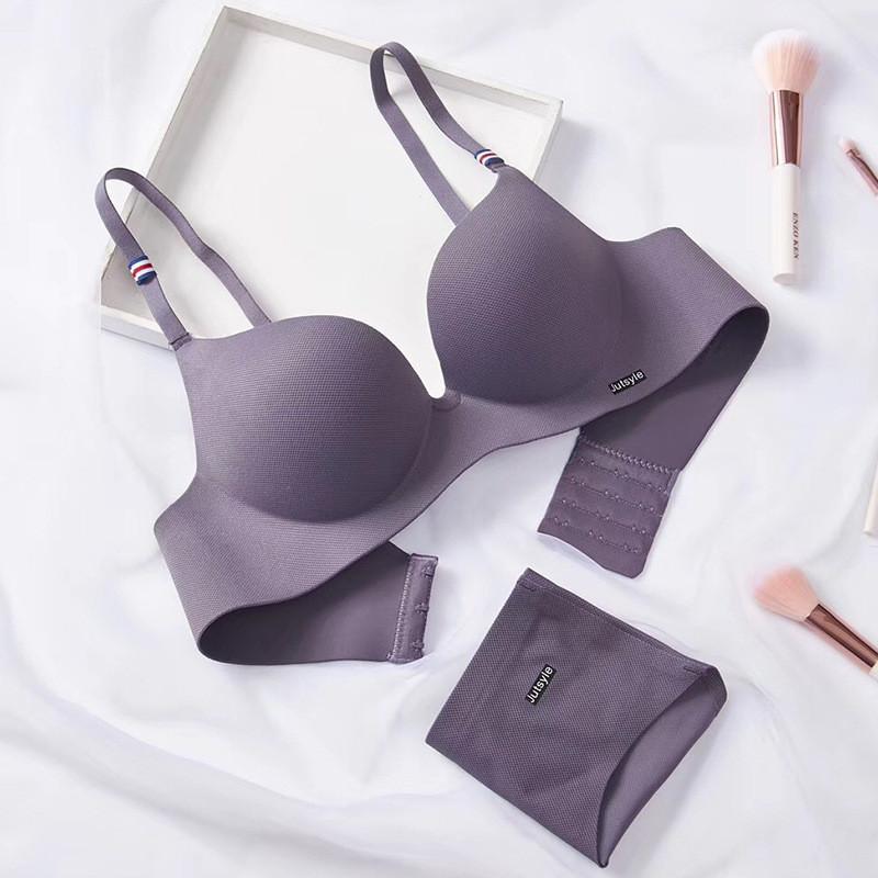Seamless French Style Girls Push Up Bra With Breathable Nylon For Comfort And Support