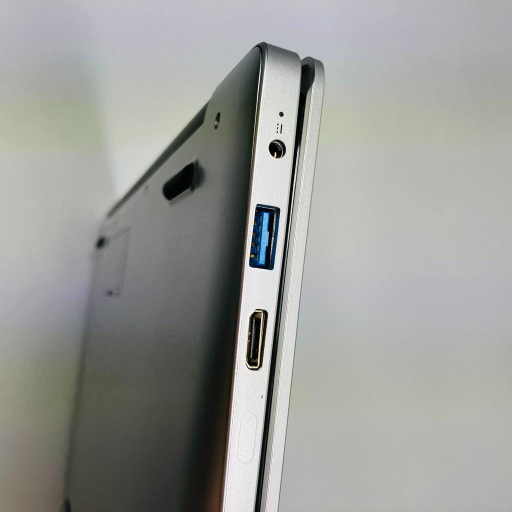 USED Default String Windows 11 Pro Laptop 12GB RAM 256GB SSD Silver Slim Design