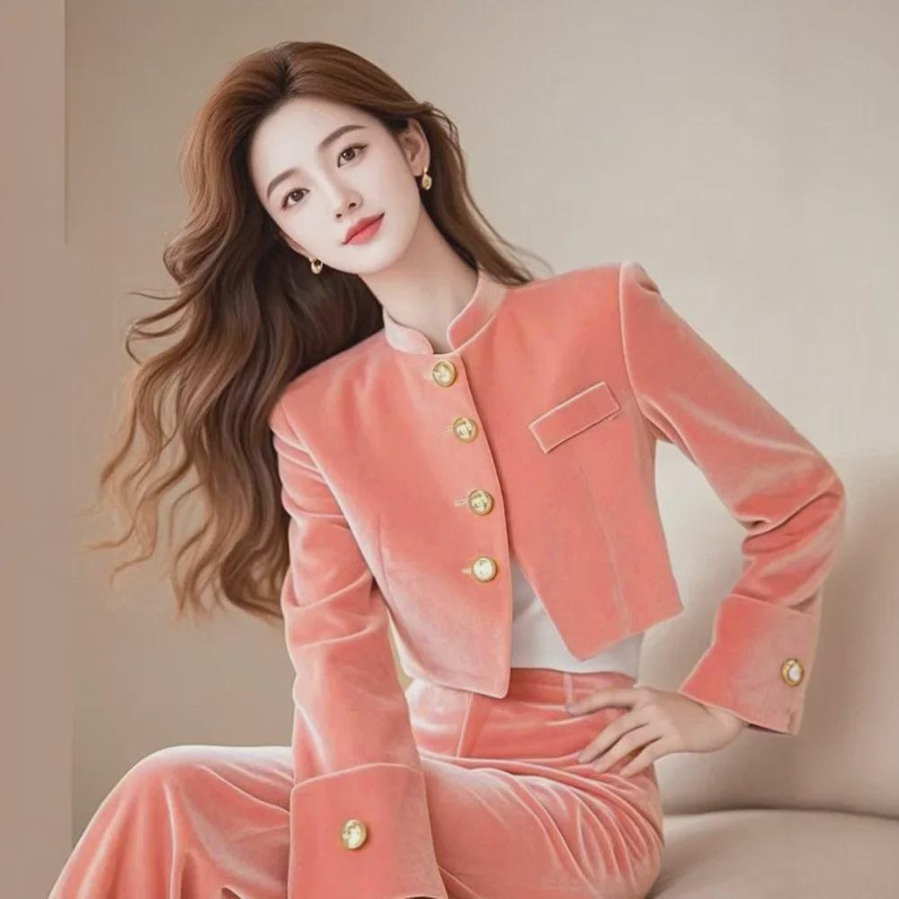 "2024 Autumn Women's Pink Velvet Suit: Slim Coat with Wide-Leg Pants"