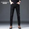 Zengzhi Men's Soft Comfortable Casual Straight-Leg Jeans