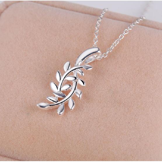 High Quality 925 Sterling Silver Necklace Pendan Chain Tree For Women Exquisite Student Girlfriend Jewelry AccessoriesGood Product