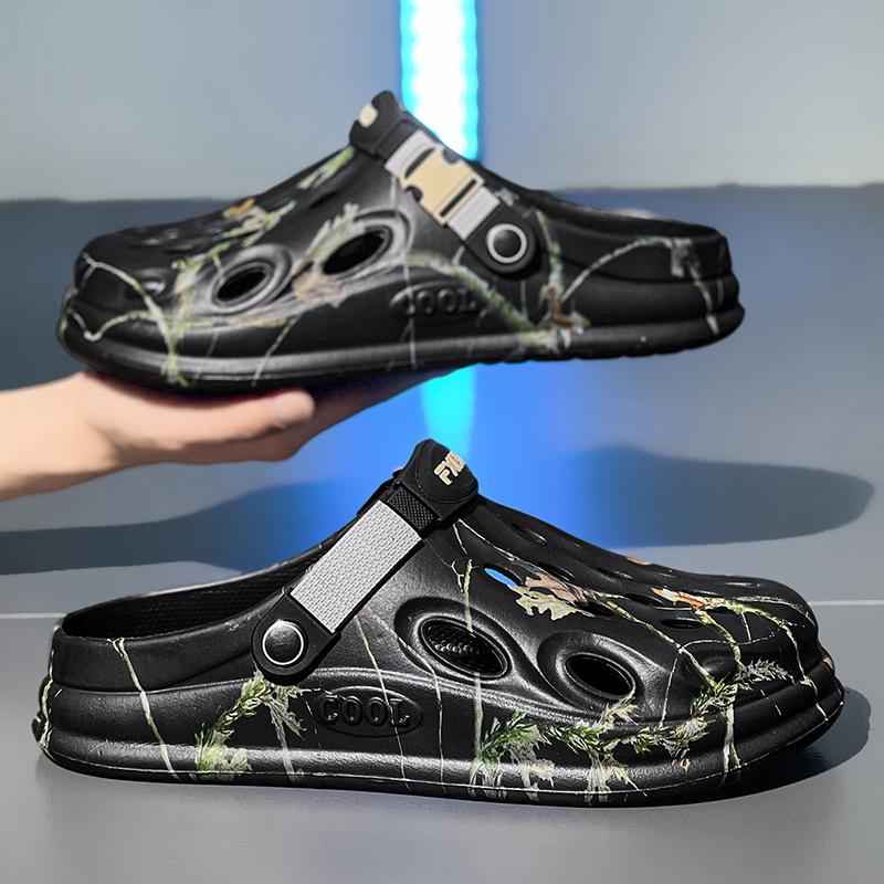 Fashion Summer Men Hole Shoes Clogs Fashion Garden Shoes Comfortable Soft Sole Outdoor Slippers Indoor Men's and Women's Beach Shoes