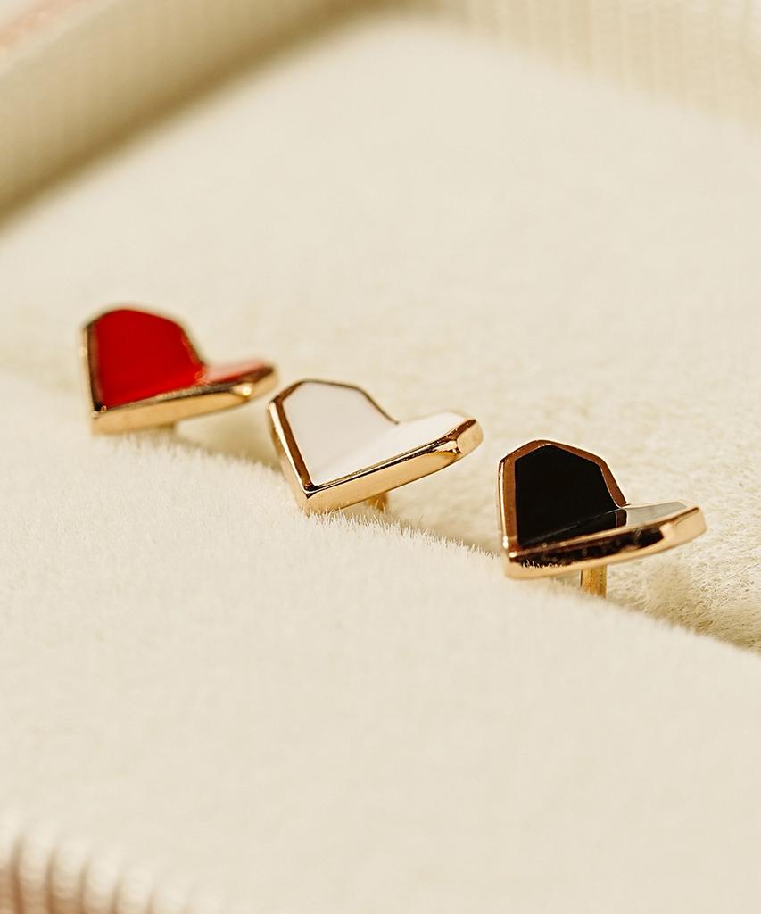 Minimalpiercing 14K Enamel Folded Heart Piercing Earrings