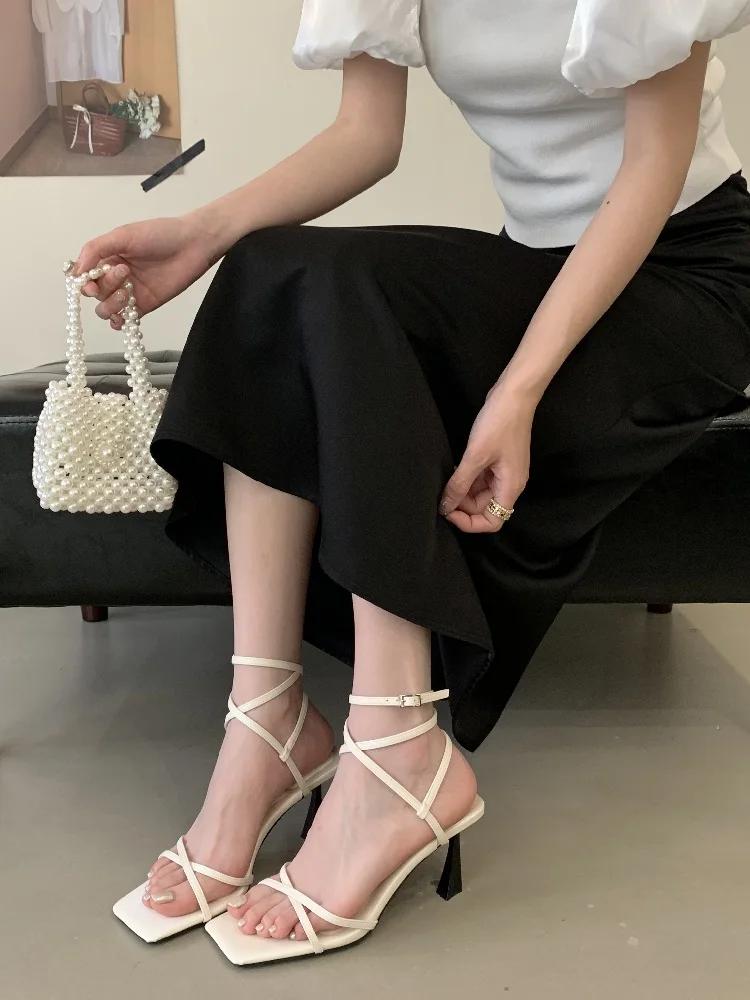 Eilyken Design di Moda Fascia Stretta Tacchi Alti Sottili Sandali da Donna Estivi Punta Quadrata Cinturino con Fibbia Scarpe da Banchetto Festa