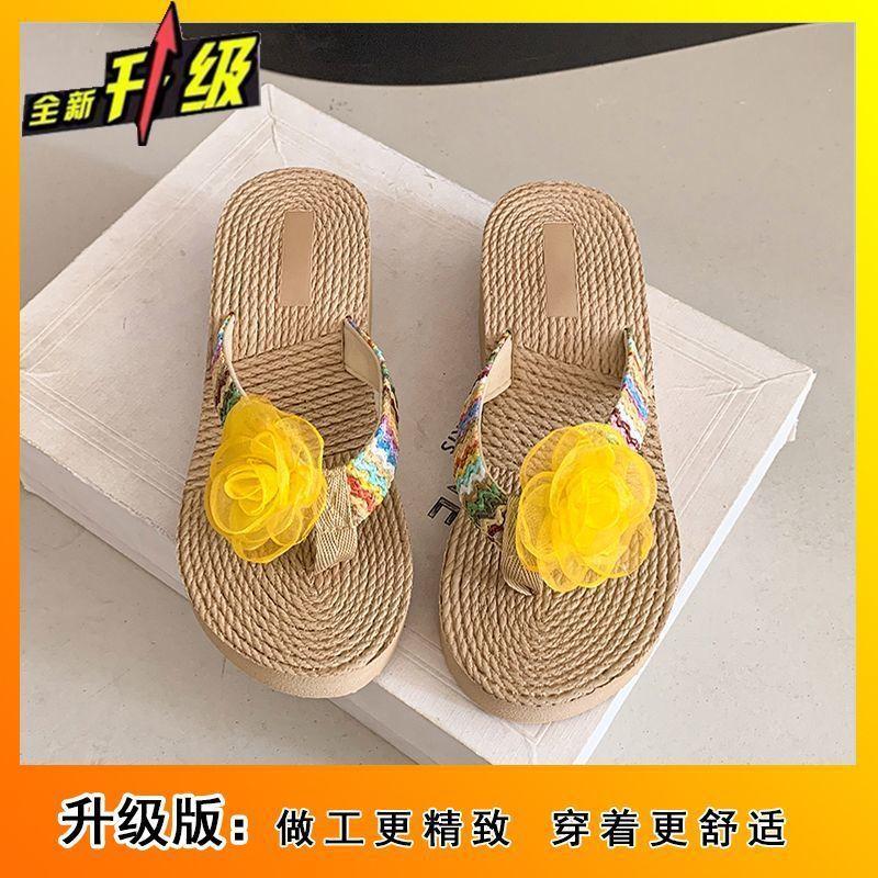 2025 Summer New Fashionable Versatile Non-slip Slope Heel Flower Vacation Thick Bottom Lightweight Height-increasing Flip-flops Women