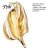 Women Minimalist Jewelry Irregular Leaf Alloy Brooch Pin, Silver Golden Plated Leaves Everyday Wear Lapel Clothing Accessory for Men Coats Decorative