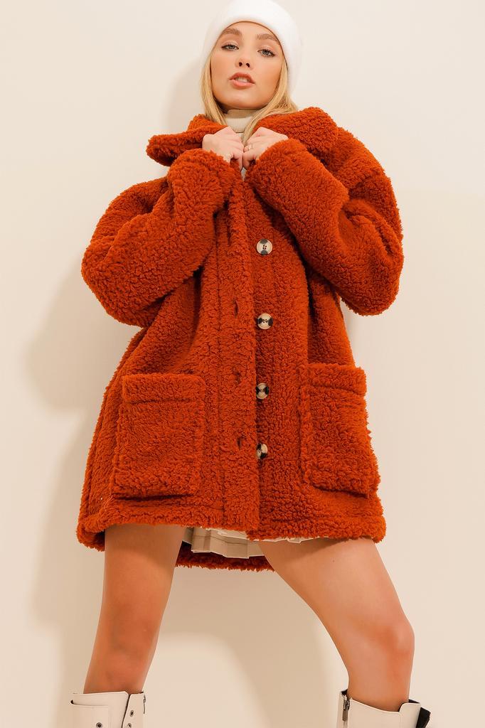 Women's Coat New Season Fashion Beige Polo Collar Double Pocket Buttoned Front Plush Coat