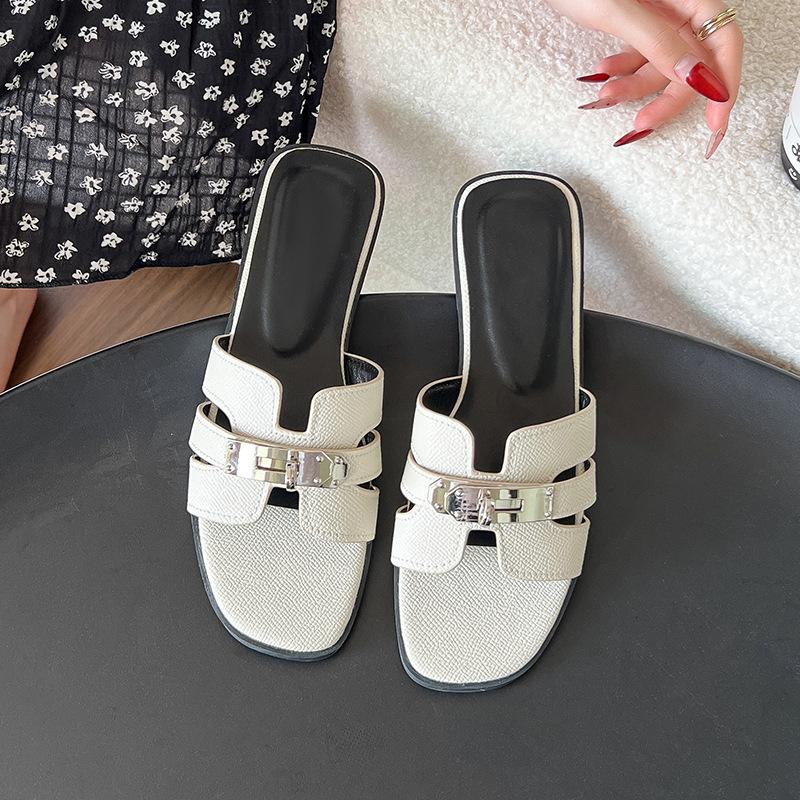 Sheepskin version~ French slippers women's fashion beach vacation 2025 new summer wear one-word flat bottom sandals