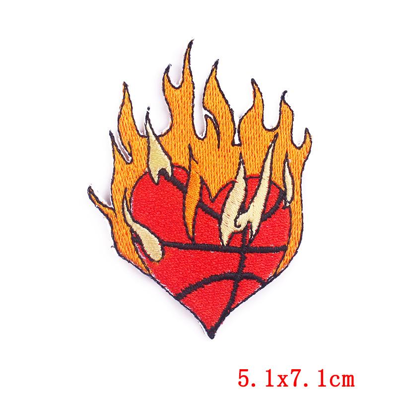 Red Punk Heart Embroidered Patches On Clothes Design Skull Patch Iron On Patches For Clothing Stickers DIY Sewing Fusible Badges