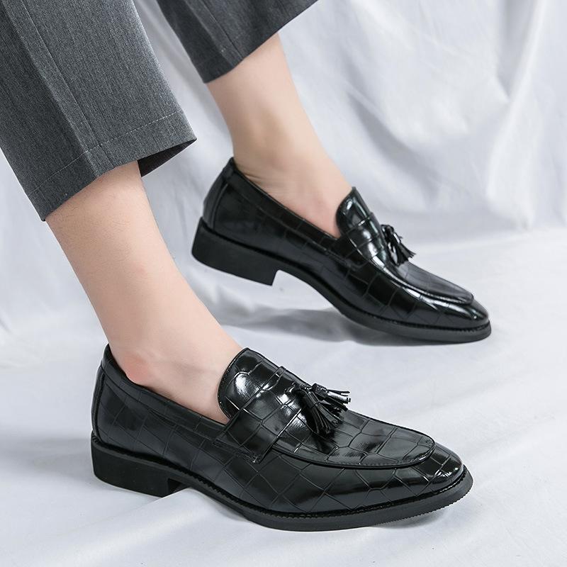 

Summer new lazy pedal beanie shoes men s business retro casual leather shoes nightclub hairstylist trendy shoes 46 чёрный