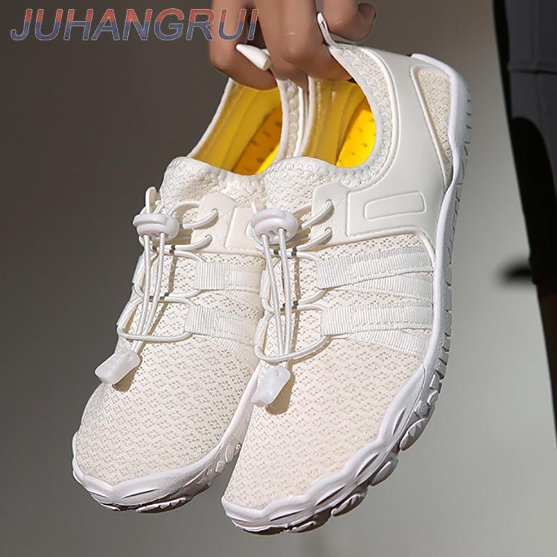 Outdoor Men's and Women's Wading Swimming Shoes Breathable Mesh Couple Barefoot Beach Shoes Indoor Yoga Fitness Hiking Sneakers
