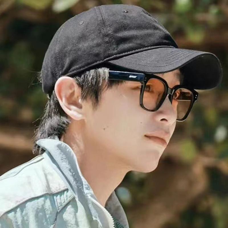 Men's Stylish Oversized Square Sunglasses with A Premium Feel, UV Protection, Suitable for Everyday Sun Protection.