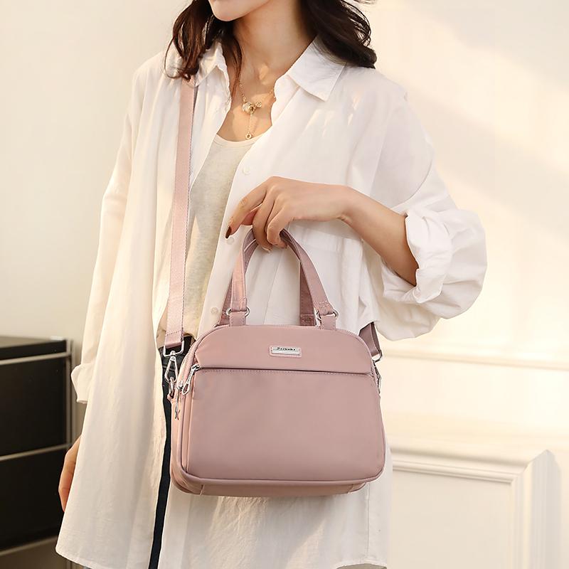 תיק לנשים תיק Crossbody ניילון תיק מרובע קטן תיק כתף בצבע אחיד תיק אמא