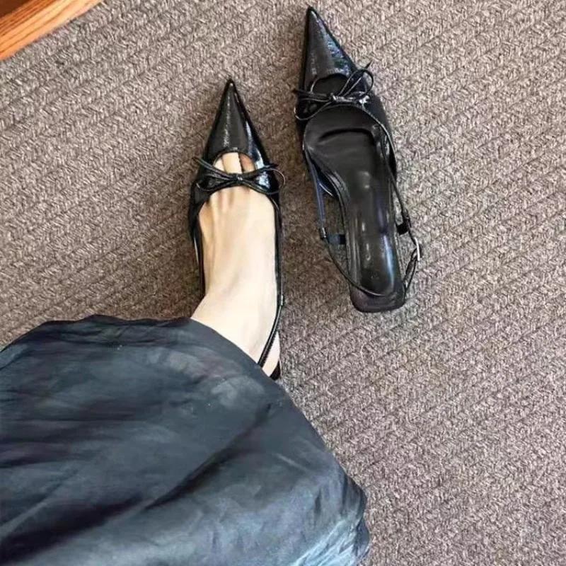 

Мода 2025 Лето Новые Острый Носок Простые С Открытой Пяткой Удобные Женские Сандалии-Гладиаторы Верхняя Одежда Задний Ремешок Женские Босоножки на Высоком Каблуке 39 чёрный