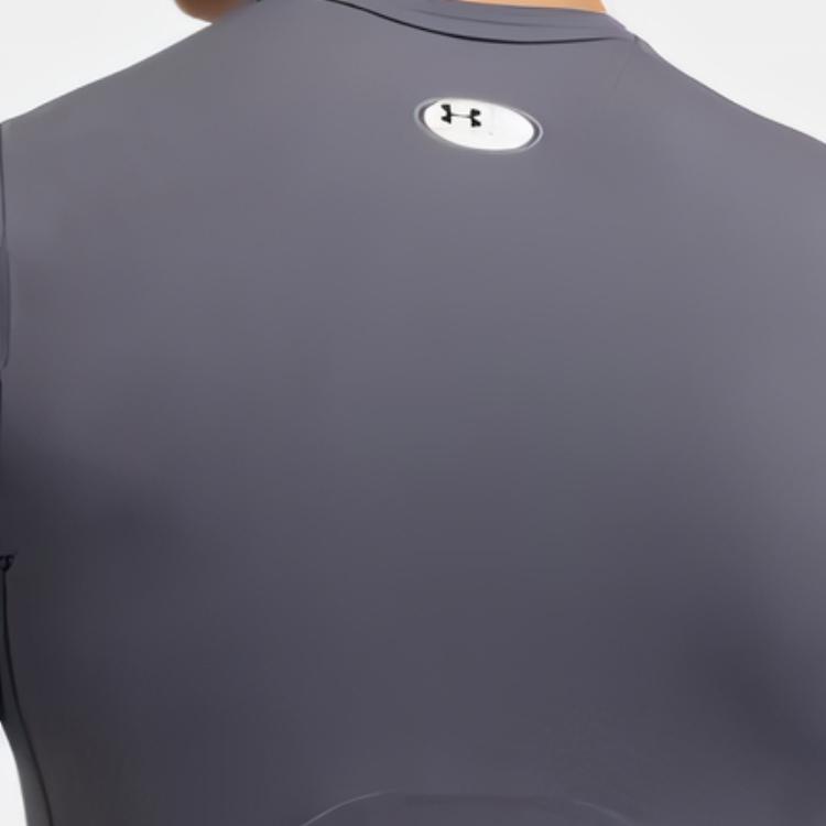Under Armour HeatGear Comfortable Soft Skin-Friendly Fashion Solid Color Short Sleeve Quick-Dry Raglan Sleeve T-Shirt Men T-Shirts Gray 1361518-025