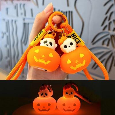 New Halloween Pumpkin Lamp Keychain for Men and Women, Cartoon Skull Model, Car Bag Pendant, Keyholder Accessories, Kawaii