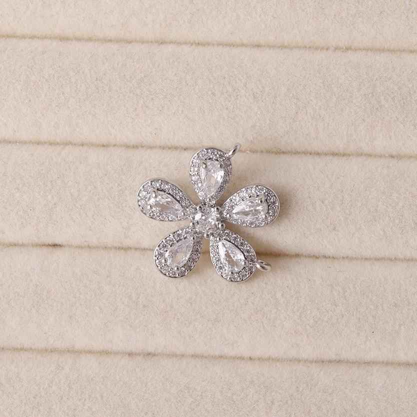 Five-Petal Flower Diamond-Studded Necklace and Earring Pendant in Gold and Silver