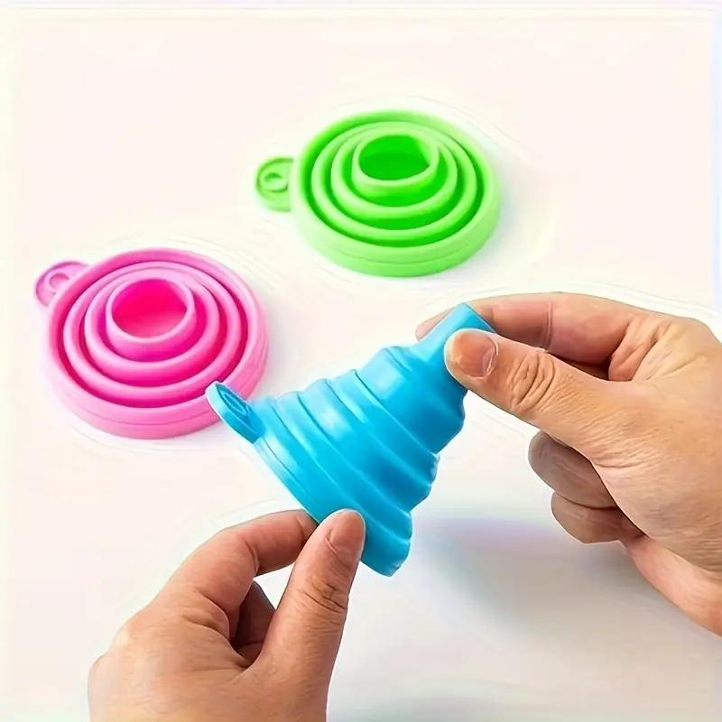 Kitchen Funnel Set of 3 Pieces, Kitchen Small Tool Accessories, Foldable Silicone Funnel, Food-grade for Filling Water Bottles a
