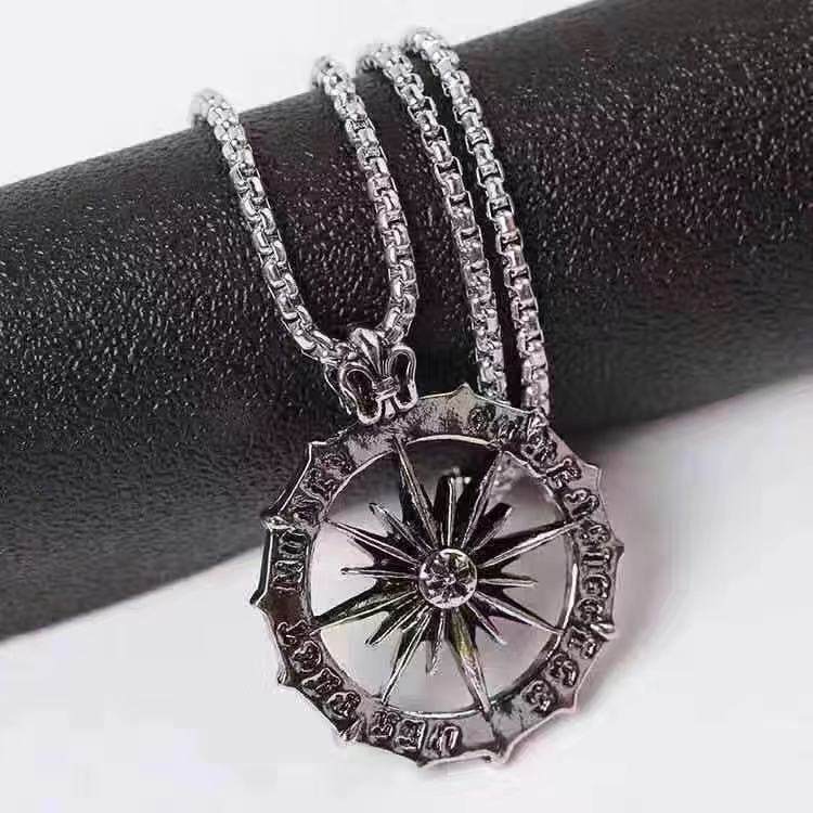Titanium Steel Necklace Men's Trendy Brand Versatile Collarbone Chain Light Luxury Niche Design High-end Cuban Pendant Neck Chain Accessories