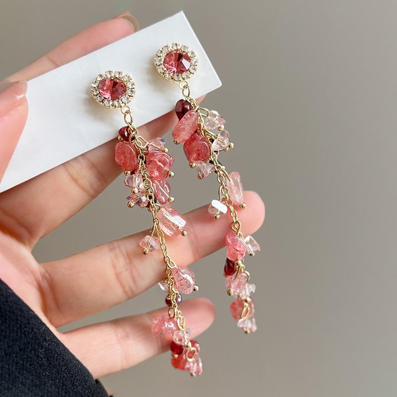 

Звездные серьги-пусеты с бахромой из бриллиантовой крошки, темперамент легкой роскоши, серьги-гранаты, нишевые серьги высокого класса