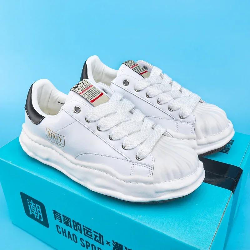 Leisure Sports Lace Up Real Leather Shoes and Canvas Shoes, Two Materials, Multiple Colors for Men and Women's Casual Shoes