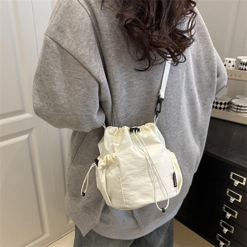 Large Capacity Drawstring Bucket Bag Shoulder Bag Simple Women Tote Bag Cell Phone Purse Pouch Versatile Reusable Crossbody Bags