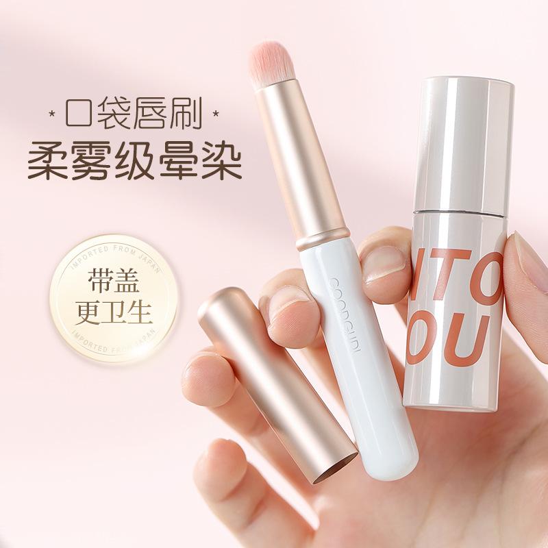 Aesthetic Portable Lip Brush with Cap, Mini Round Blending Applicator for Lipstick & Concealer, Viral Makeup Tool