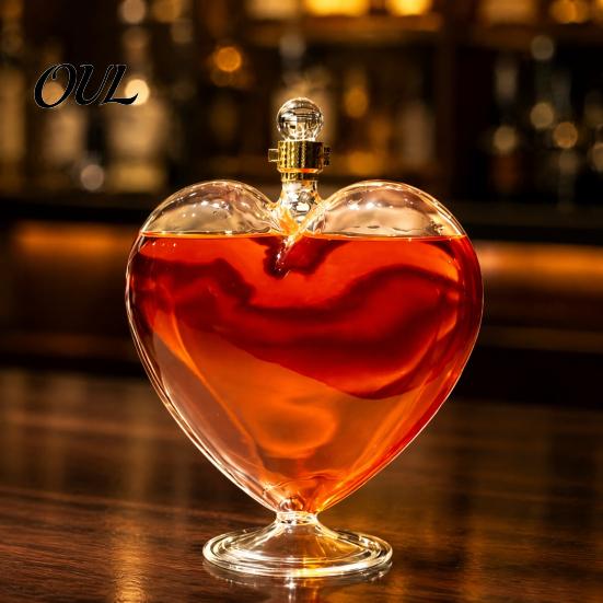 Przezroczysty szklany dozownik alkoholu w kształcie serca, butelka na wino z hermetycznym zamknięciem, elegancka kryształowa tekstura, romantyczny prezent na Walentynki, karafka,