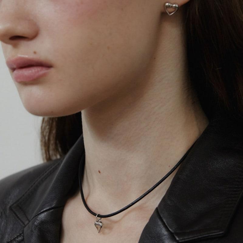 LOVE ME MONSTER Mini Mont Leather Choker (L243MNK050)