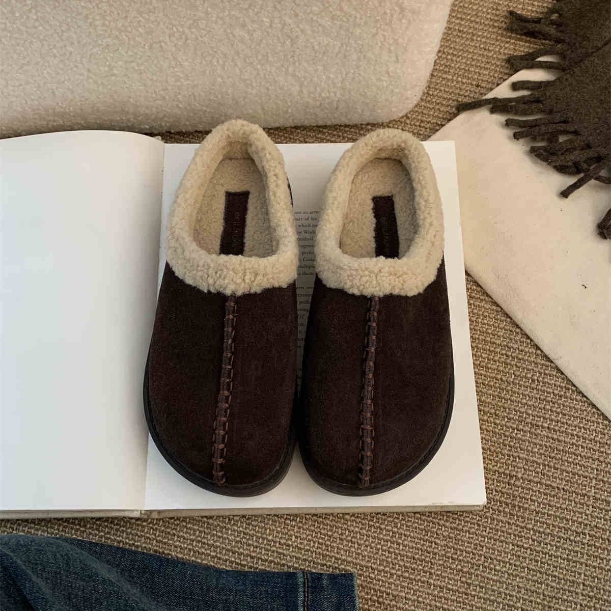 

Удобные повседневные лоферы-полусабо с закрытым носком, женские с ремешком на пятке, слипоны-мюли для женщин, платформа, новинка 2025, комфорт 39 кофейный