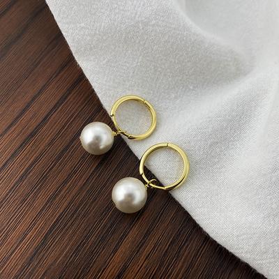 Pearl Earbud French Retro Earrings for Women Light Luxury High-end Niche Design Versatile Decoration Trend