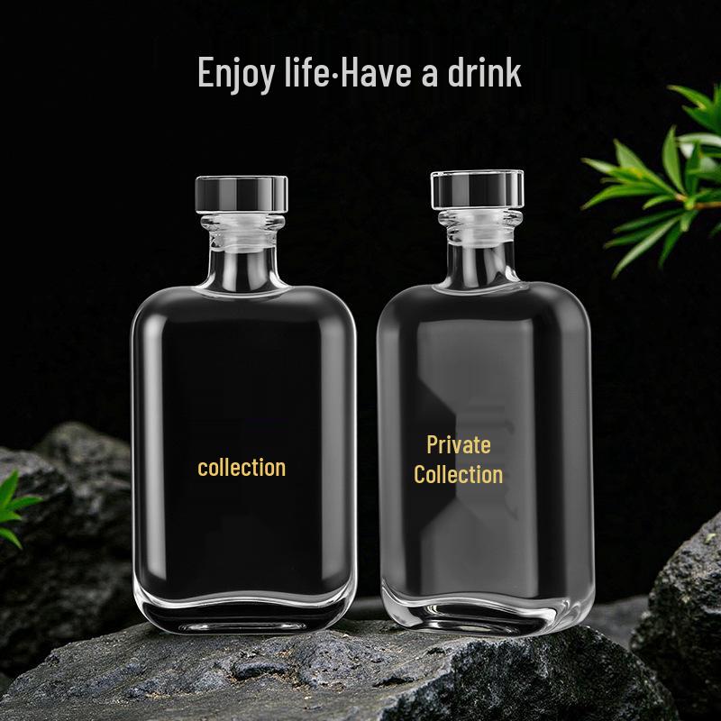 375ml Square Transparent Glass Baijiu Bottle with One Jin (500ml) Capacity, Sealed.