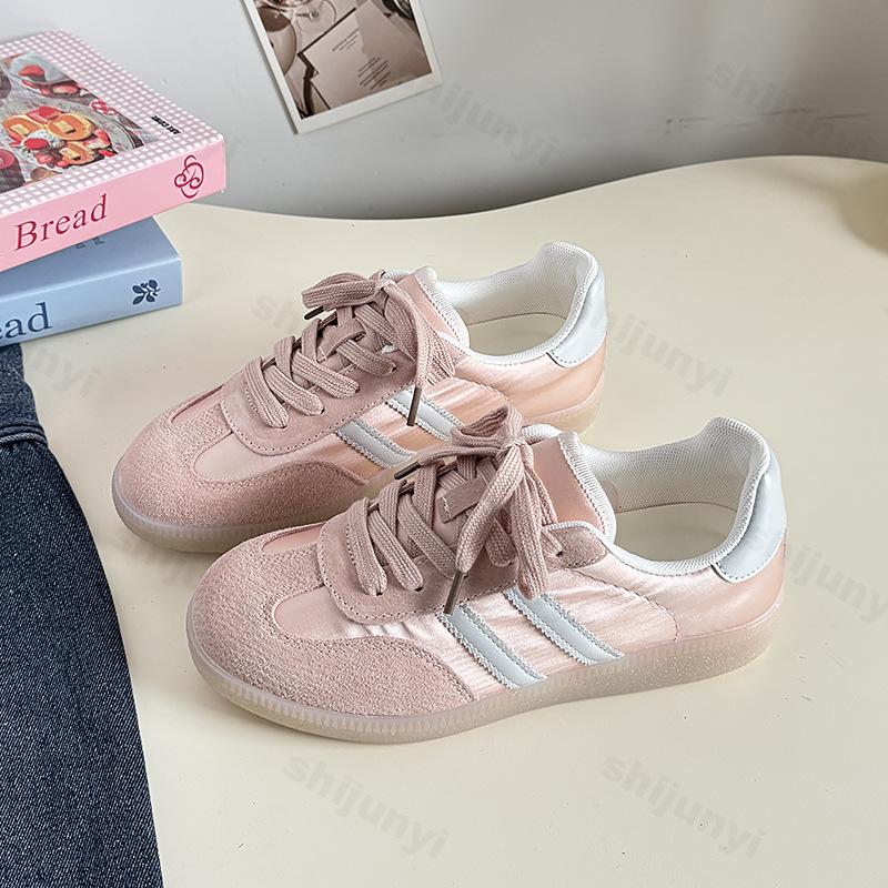 Women's Casual Sneakers 2026 Autumn Retro Flats Sport Shoes Designer New Lace Up Running Travel Shoes High Quality Zapatos Mujer