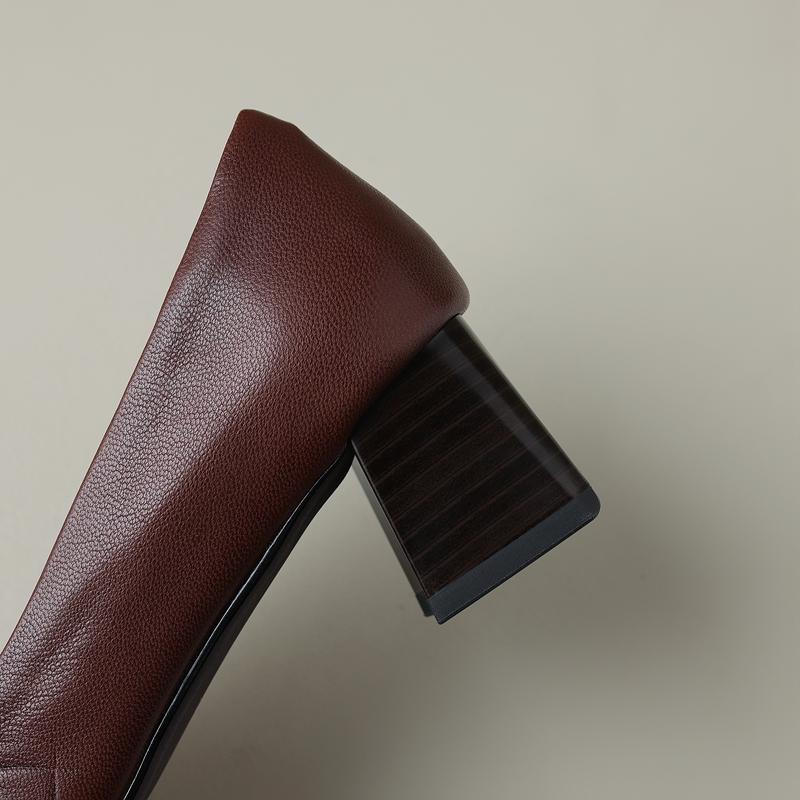 Fashion Women's New Spring and Autumn Retro Pattern Square Head Genuine Leather Sheepskin High Heel Large Work Single Shoes