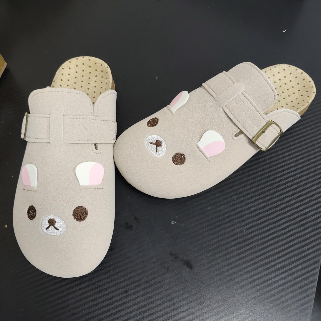 

Fashion Women s Shoes Fashion Comfortable 2025 New Retro Thick Soled Boken Shoes Outdoor Casual Shoes Cute Little Bear Half Drag Flats 35