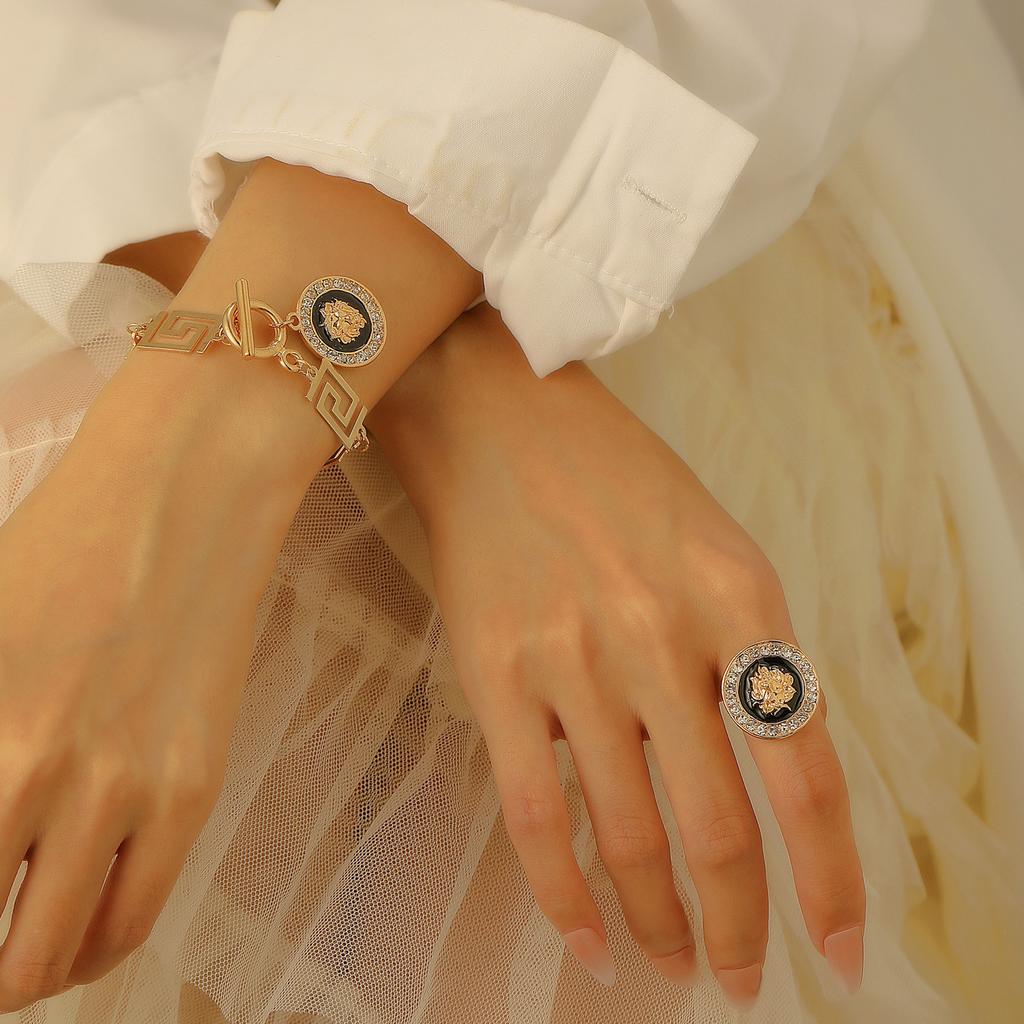 Gold Jewelry Set For Women, Necklaces Bracelet And Earrings With Cubic Zirconia Lion Pendant Luxurious Metallic Style Gift