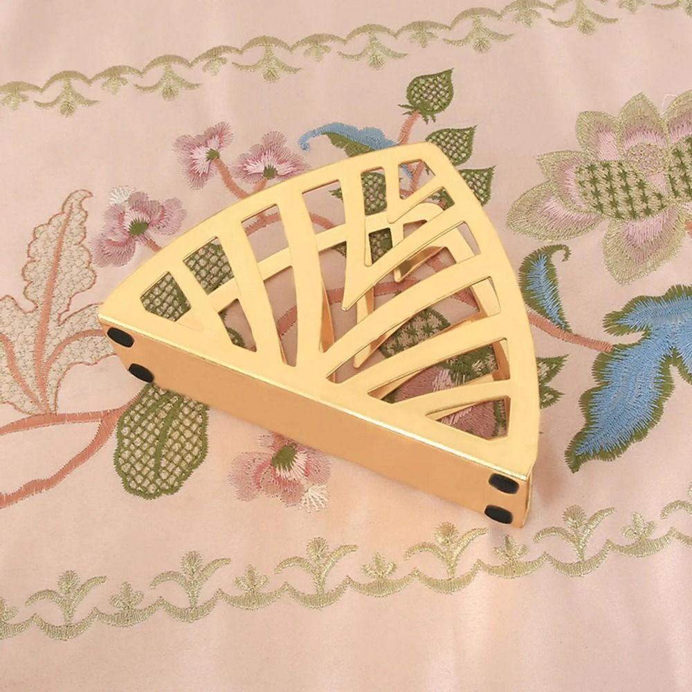Hollow Nordic Paper Storage Shelf Non-slip Bottom Vertical Napkin Rack  Hotel