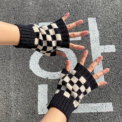 1 Pairs Men Women Gloves Autumn Winter Black And White Plaid Half Finger Knitted Mittens High-quality Thick Warm Gloves
