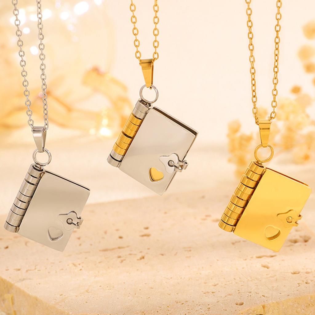 Titanium Steel Girl Love Letter Necklace Can Be Opened Pendant, Couple's New Personalized Temperament Necklace Collarbone Chain