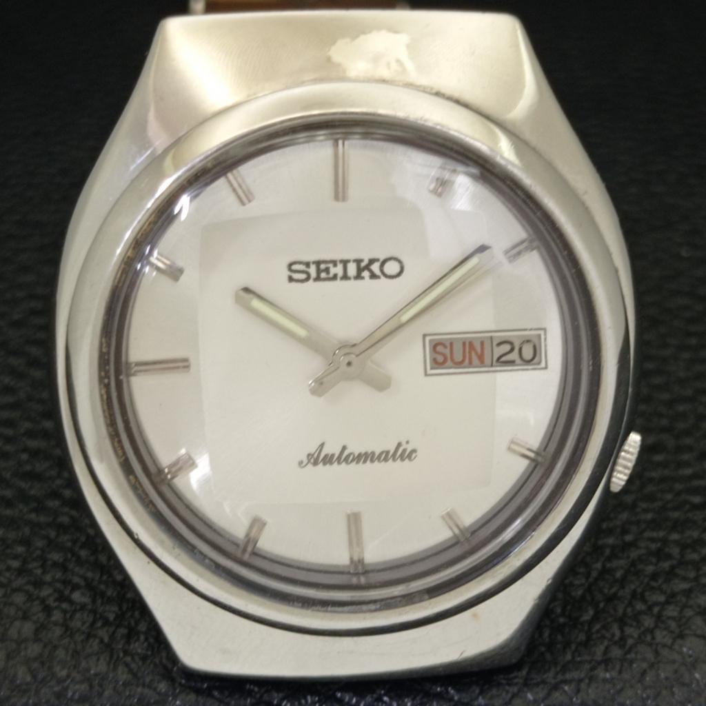 VINTAGE SEIKO AUTOMATIC 7009A JAPAN MENS SILVER COLOR DIAL WATCH A500134-2 R151a-a500134
