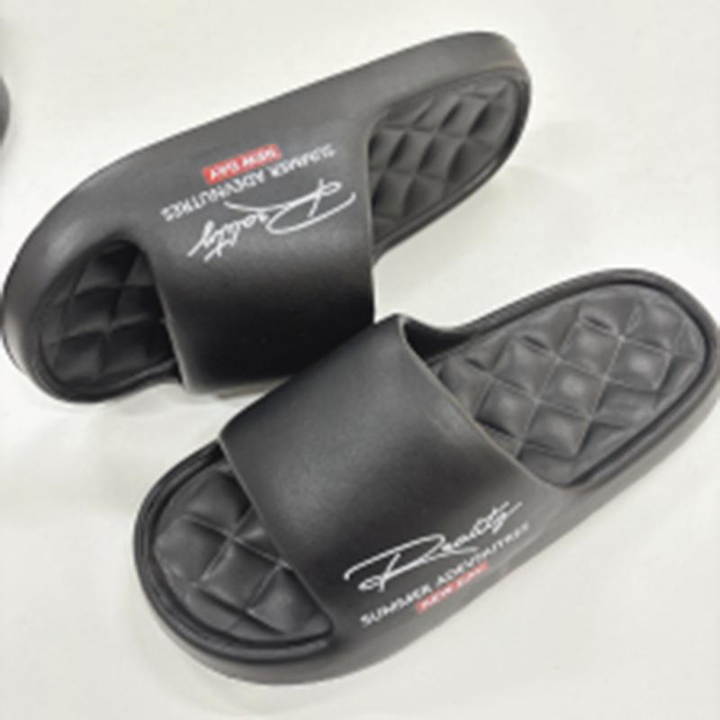 2025 Women's Soft-Feel Summer Slippers, Non-Slip Thick-Soled for Home & Outdoor Wear