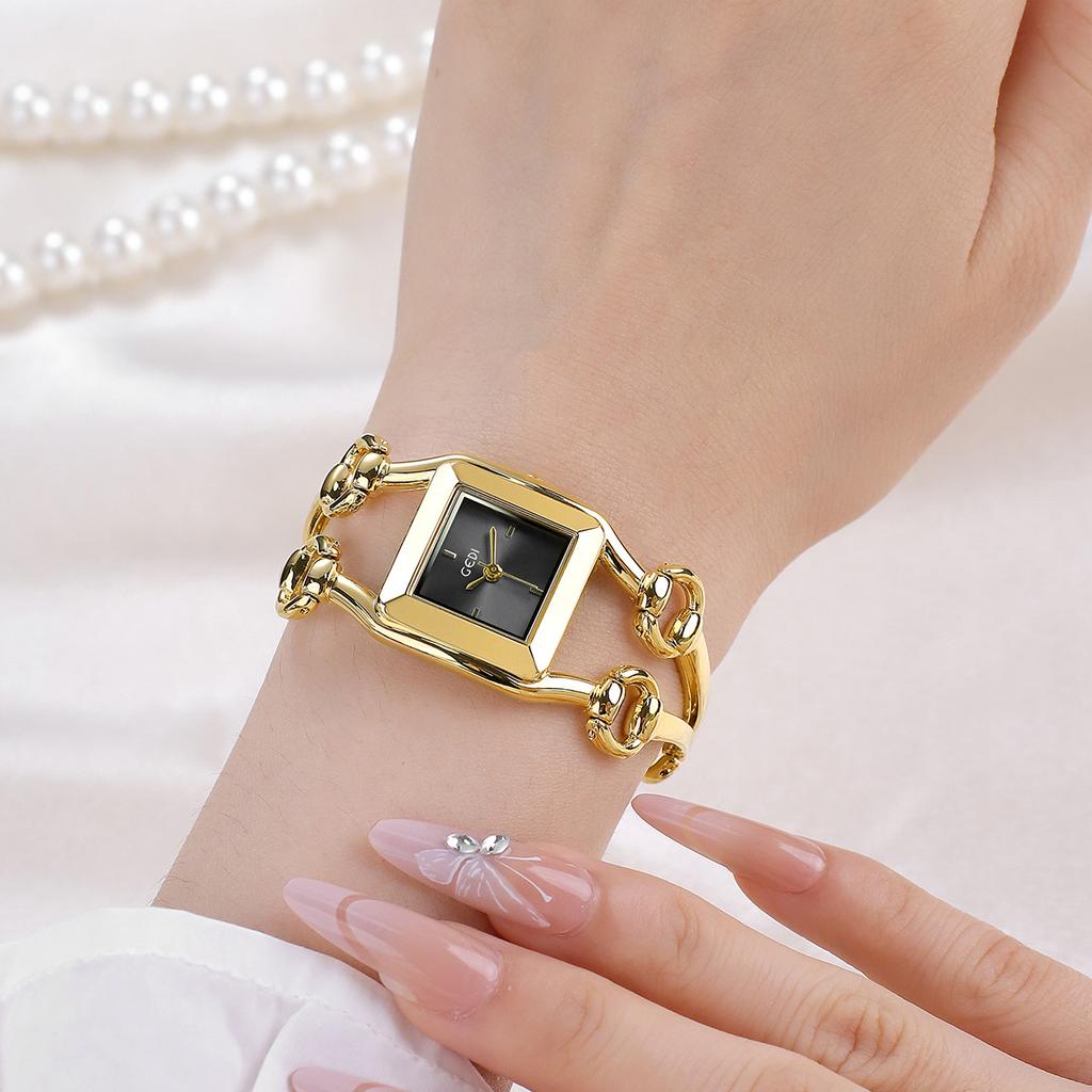 Luxe Eenvoudig High-End Armband Klein Vierkant Horloge Niche Hoge Waarde Mode Legering Waterdicht Dames Kwarts Horloge