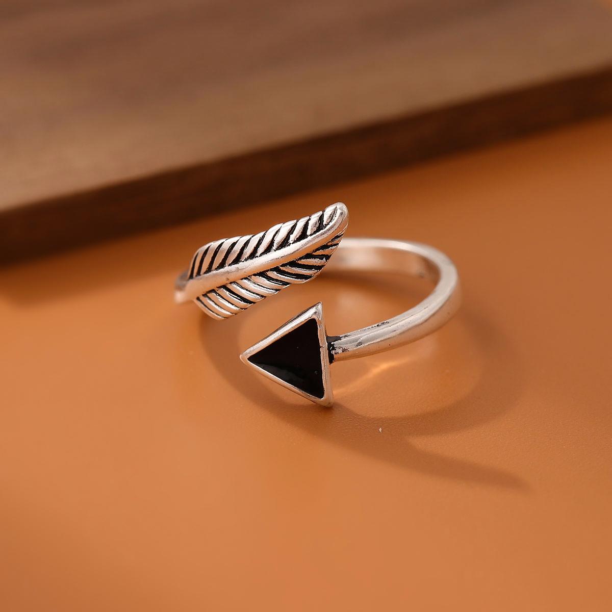 New Classic Retro Leaf 925 Sterling Silver Jewelry Triangle Feather Natural Arrow Feather Opening Rings    R157 серебряный