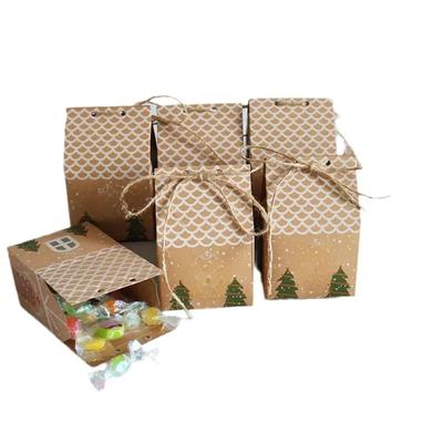 10 Stück Weihnachts-Süßigkeitenbox Partyzubehör Weihnachtsdekoration Hausform Süßigkeiten-Kekse-Beutel Kraftpapier Geschenke Verpackungsboxen