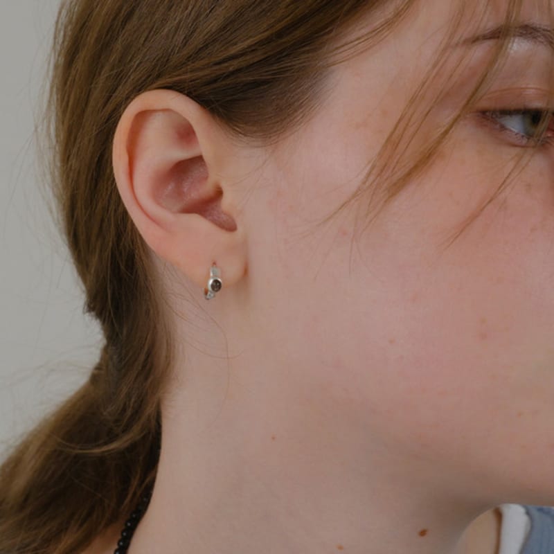 Reve Petit Stone Earrings -Black