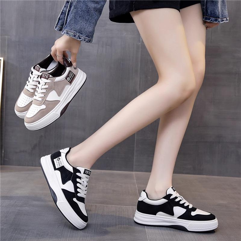 Women's Spring Autumn New Thick Soled Casual Sports Shoes for Female Students Simple Comfortable Versatile Board Shoes