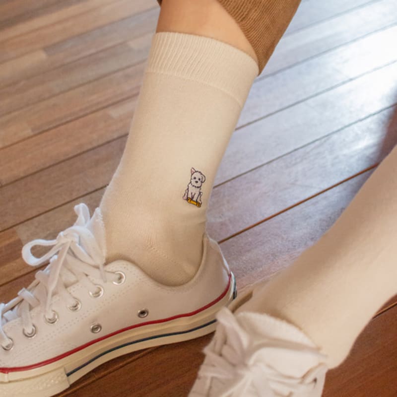 SNOOZY Malteser Welpen Bestickte Socken (beige)