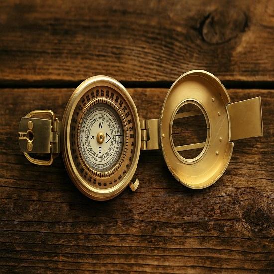 Marine Brass Compass Handmade Pocket Antique Maritime Sailor Ship Instrument Educational Compass 6.35 cm